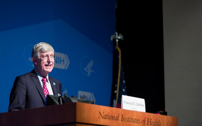 Director de los Institutos Nacionales de la Salud en EEUU, llama a poner fin a paneles científicos “totalmente masculinos”