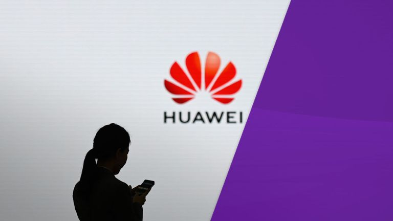 Huawei de nuevo bajo investigación, ahora por robo de tecnología