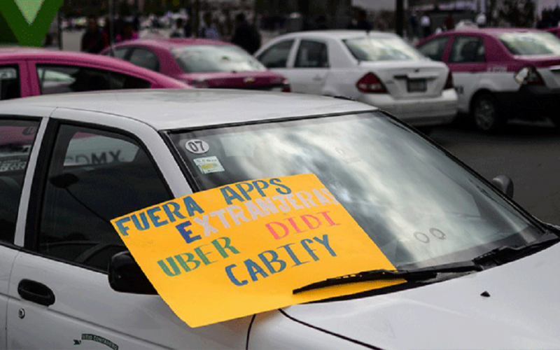 Taxistas tomarán las calles de la CDMX este lunes, de nuevo protestan contra las apps