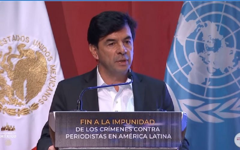 Jesús Ramírez anuncia programas de apoyo para periodistas