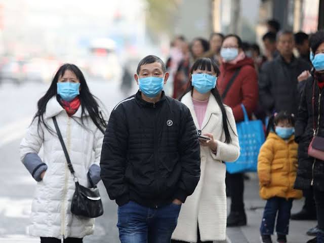 Autoridades chinas confirman nuevos casos de coronavirus.