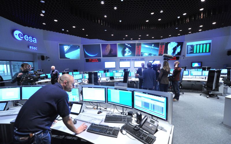 Por COVID-19, la Agencia Espacial Europea pondrá en hibernación 8 naves