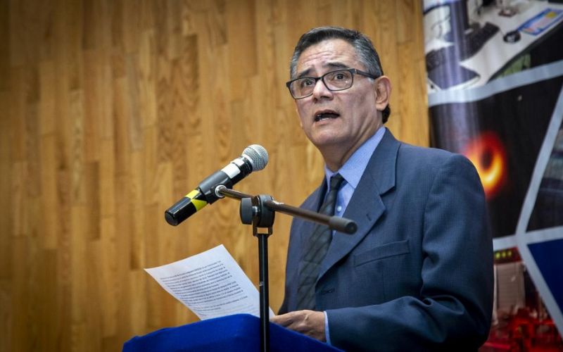 Toma protesta el Dr. Edmundo Gutiérrez, como Director General del INAOE
