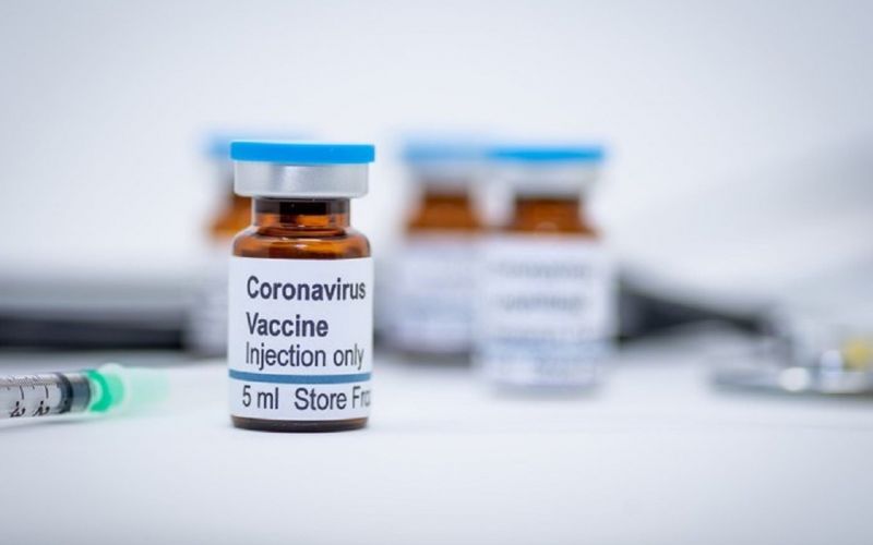 Pide IMSS evitar “desinformación” sobre vacuna contra la COVID-19