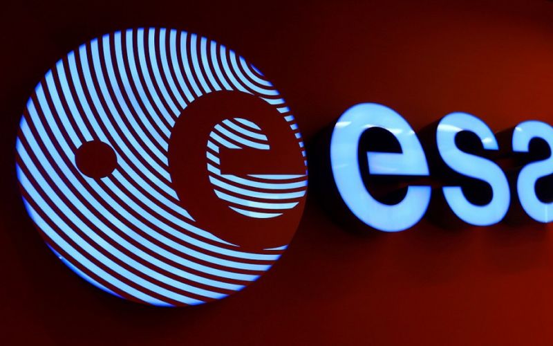 La Agencia Espacial Europea busca nuevo director