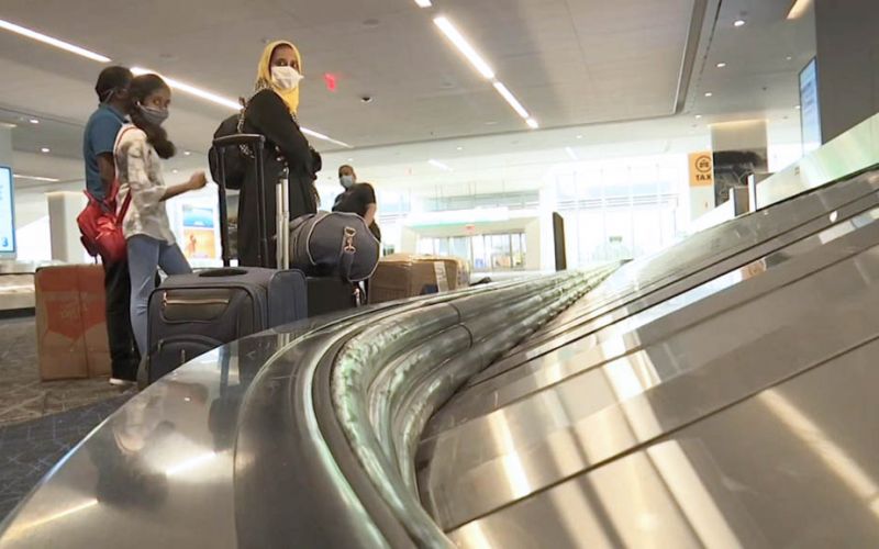 Nueva York impone cuarentena obligatoria a viajeros