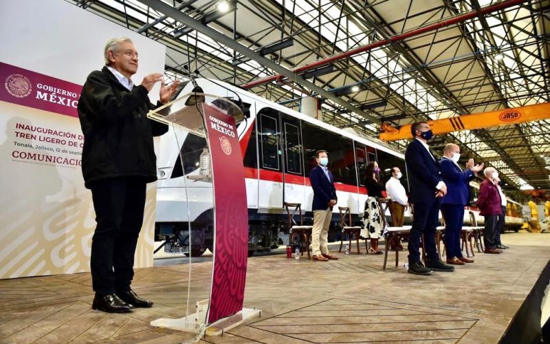 AMLO inaugura la Línea 3 del Tren Ligero de Guadalajara