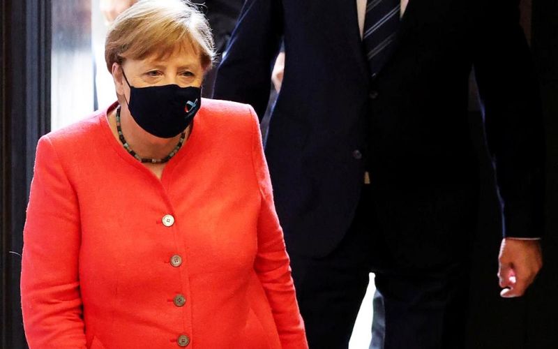Merkel augura meses “muy, muy difíciles” para Alemania