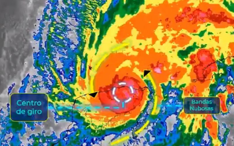 Tormenta Gamma toca tierra, mantendrá lluvias extraordinarias en Quintana Roo y Yucatán
