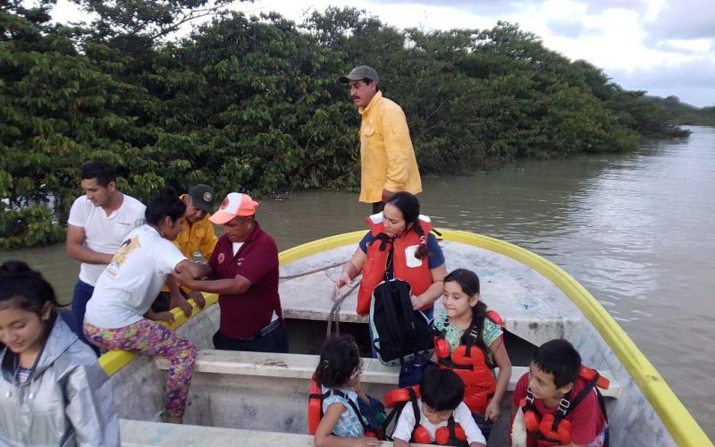 Sector ambiental se suma a la atención de población afectada por inundaciones en Tabasco y Chiapas