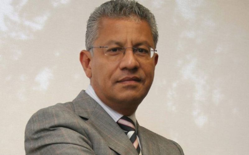 Proponen al ex Rector Raúl Arias Lovillo como candidato a integrar la Junta de Gobierno de la UV