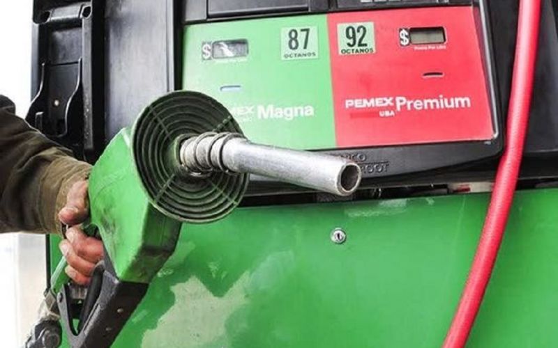 Hacienda anuncia aumento de IEPS a gasolinas, cigarros y bebidas azucaradas