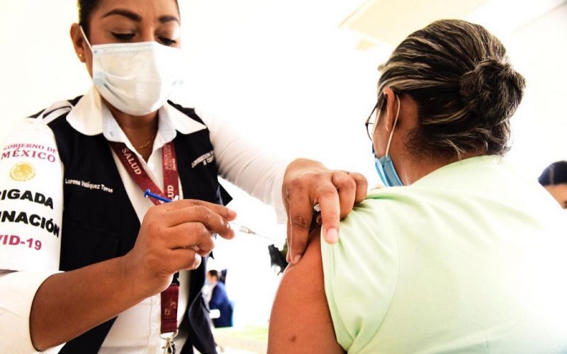 Secretaría de Salud garantiza aplicación de esquema completo de vacuna Pfizer