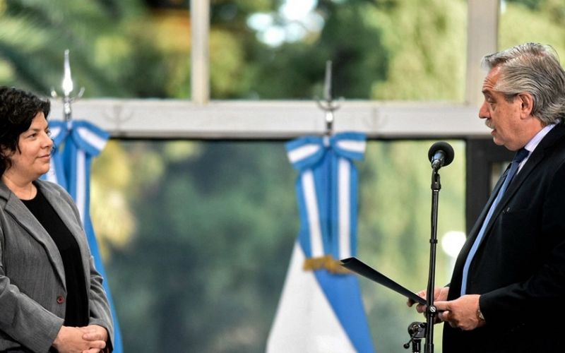 Carla Vizzotti asume el cargo de ministra de Salud de Argentina