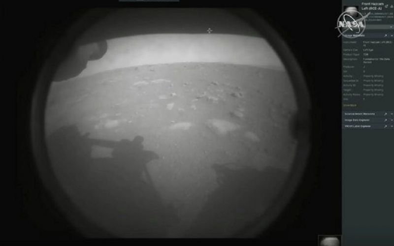 Perseverance aterriza con éxito en la superficie de Marte y envía su primera foto