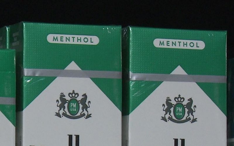 La FDA busca prohibir los cigarros mentolados