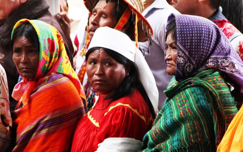 85% de la población indígena de AL en la economía informal: OIT