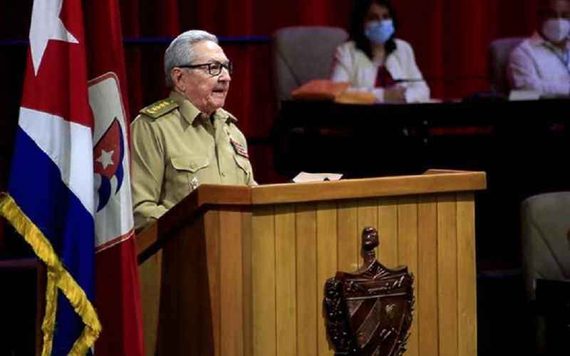 Raúl Castro deja liderazgo del Partido Comunista de Cuba