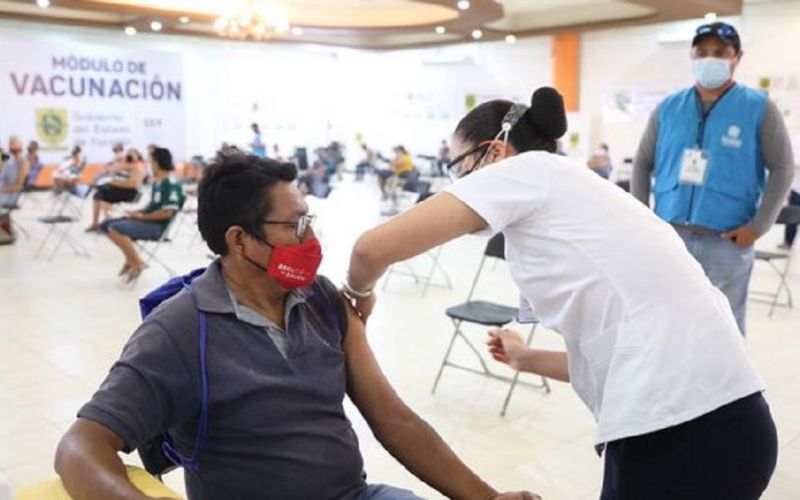 Inicia vacunación contra COVID-19 a personas de 50 a 59 años en Alcaldía Cuauhtémoc