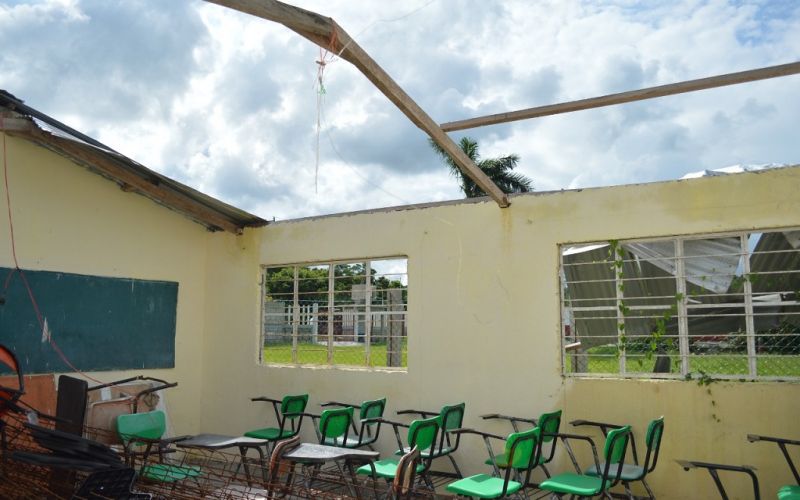 Gobierno de México invertirá más de 451 millones de pesos en rehabilitación de escuelas afectadas por el huracán Grace en Veracruz