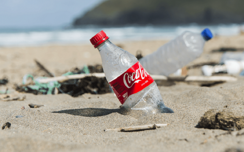 Coca-Cola, la mayor contaminante de plásticos en el mundo: Greenpeace