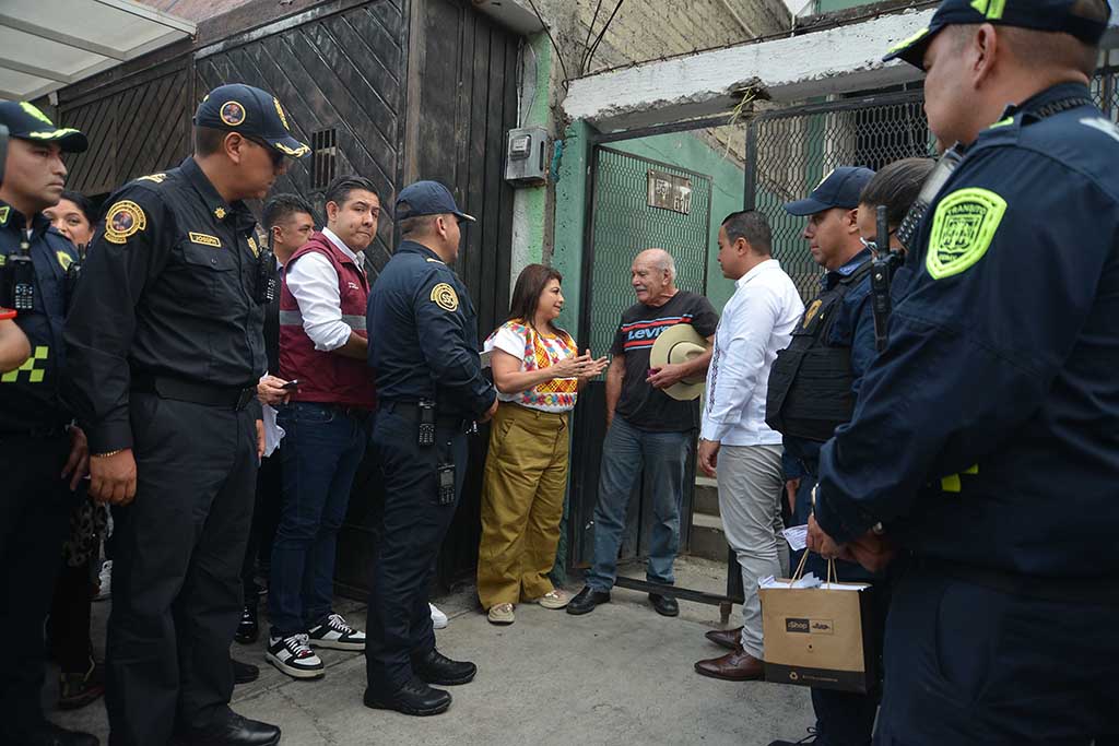 Recorrido Casa por casa en la Colonia Chalma, Alcaldía Gustavo A. Madero. Fotografía: La Isabel.