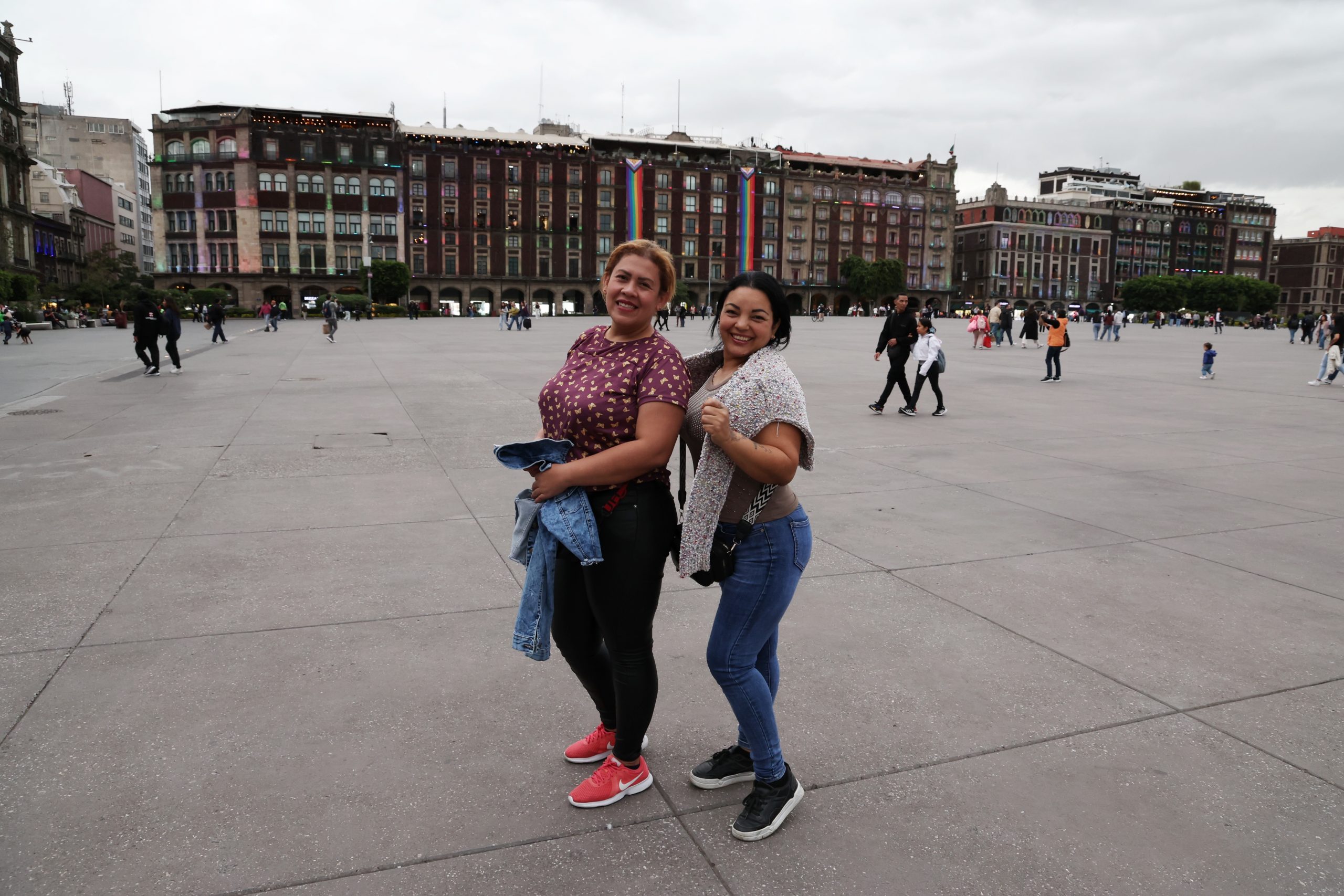Tarde en el zócalo de la Ciudad de México. Fotografía: Benjamín Flores.