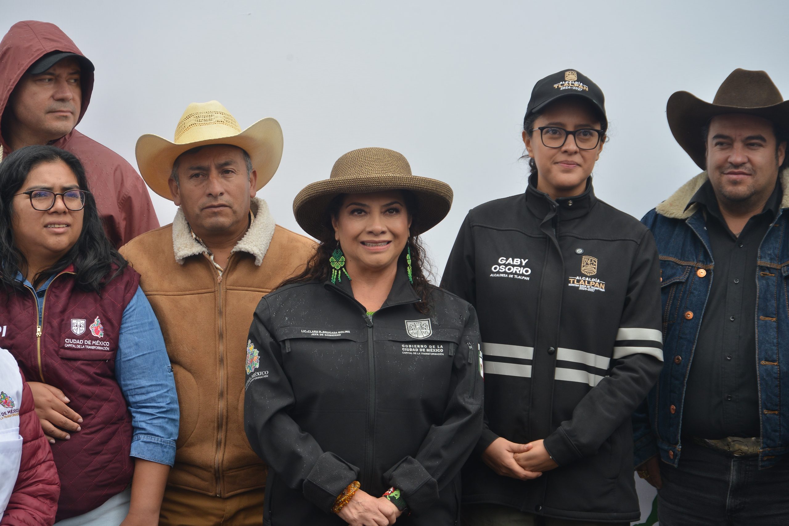 "Obras son Amores" para la transformación. Recorrido de Clara Brugada, Jefa de Gobierno de la CDMX por el pueblo de San Miguel Ajusco, Tlalpan. Fotografía: La Isabel.