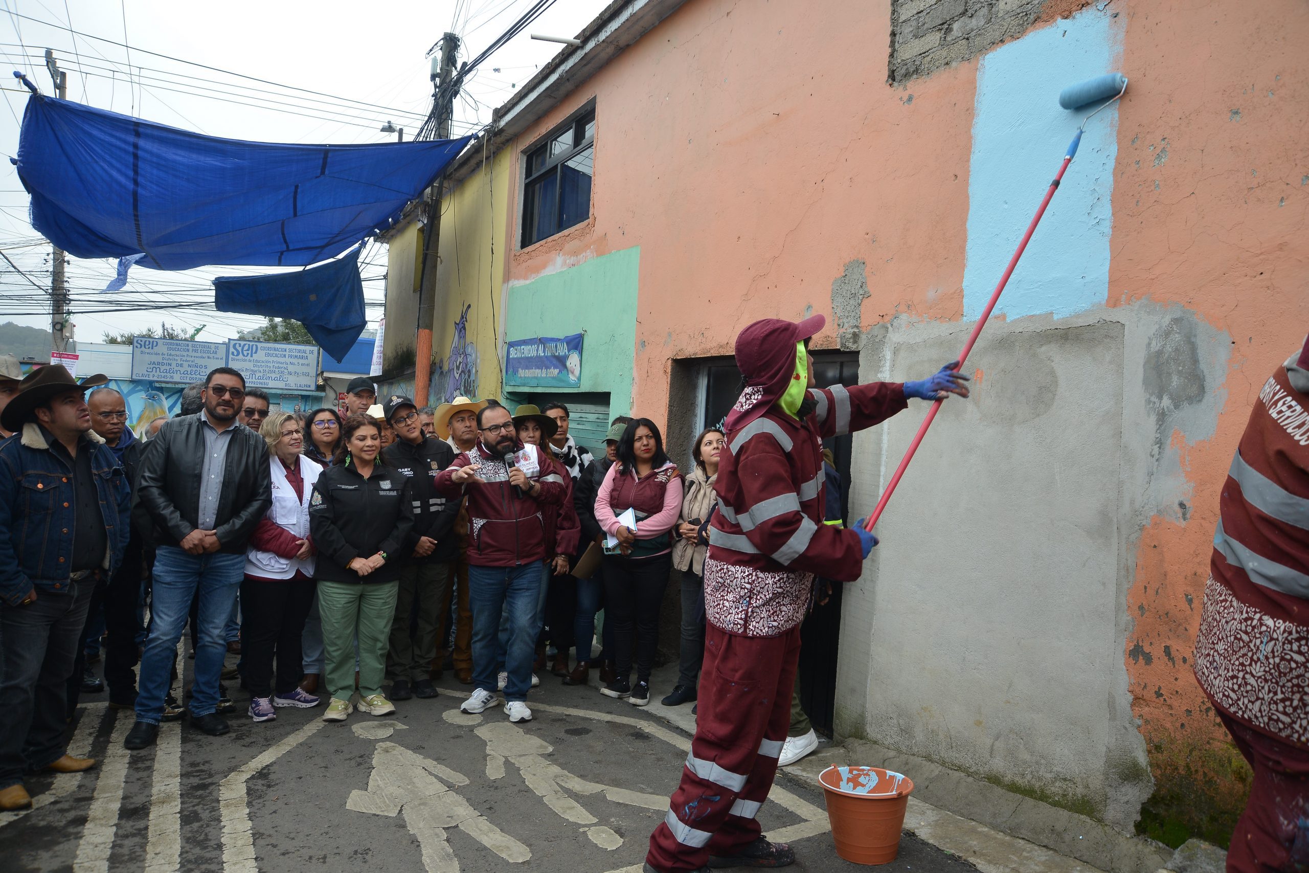 "Obras son Amores" para la transformación. Recorrido de Clara Brugada, Jefa de Gobierno de la CDMX por el pueblo de San Miguel Ajusco, Tlalpan. Fotografía: La Isabel.