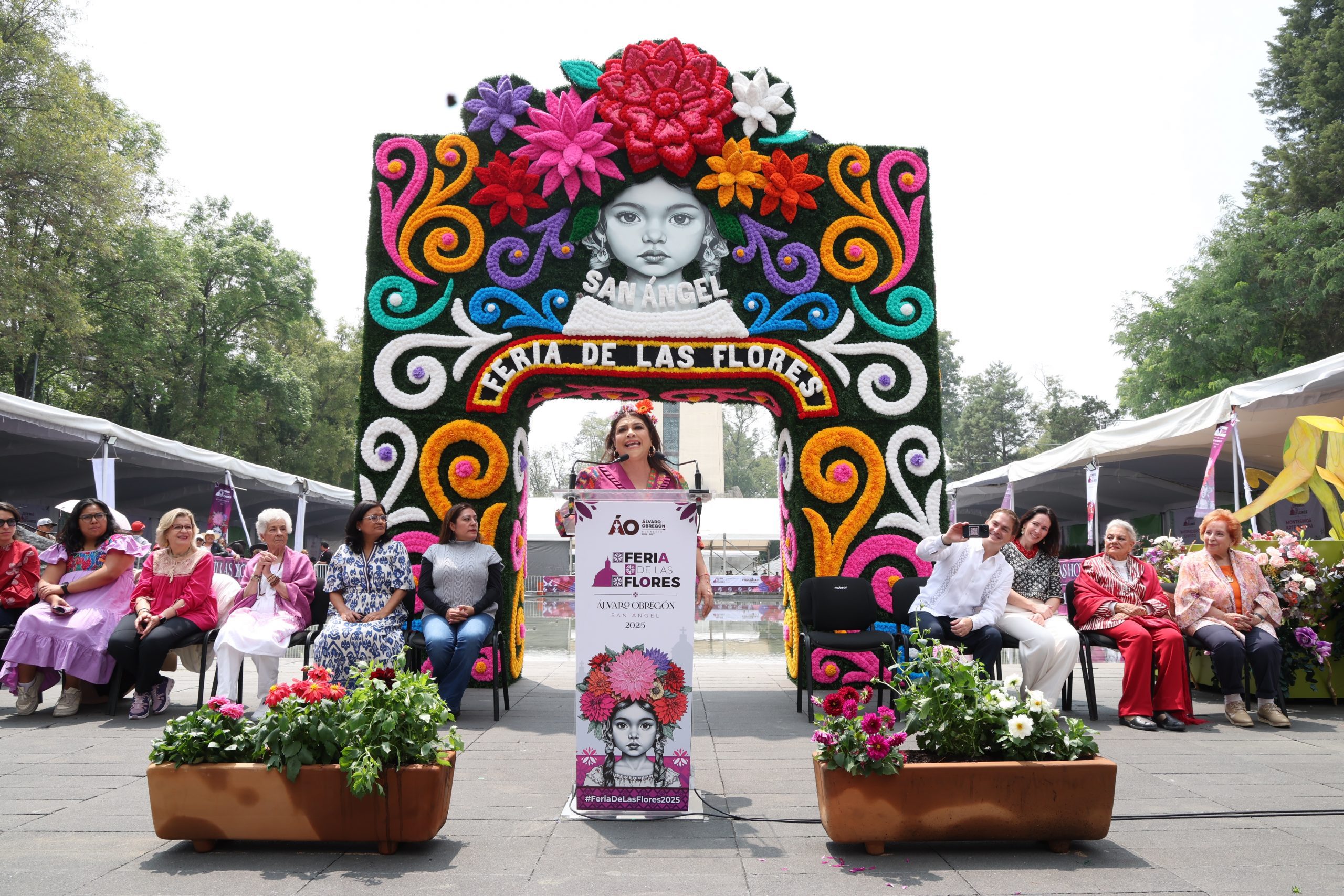 Feria de las Flores en alcaldía Álvaro Obregón. Fotografía: La Isabel.