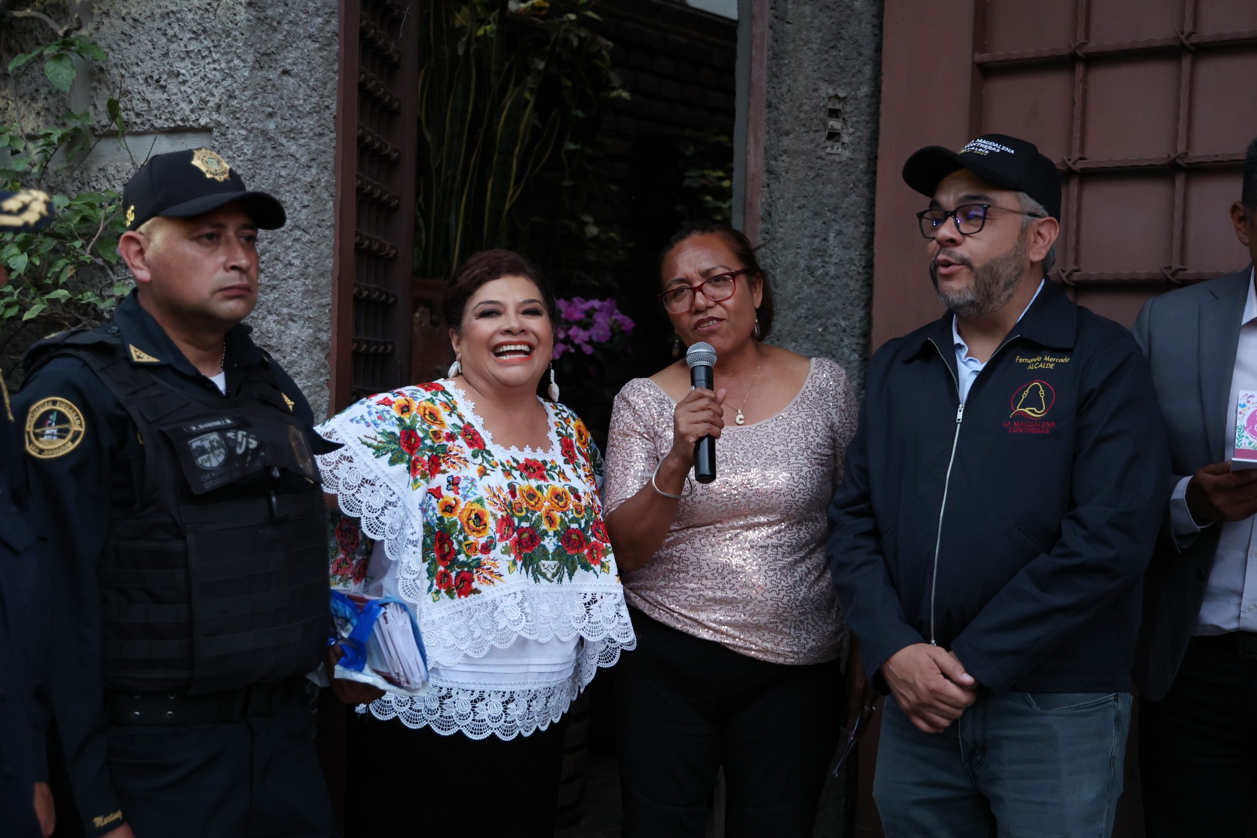 Programa Casa por Casa en la Alcaldía Magdalena Contreras. Fotografía: La Isabel.