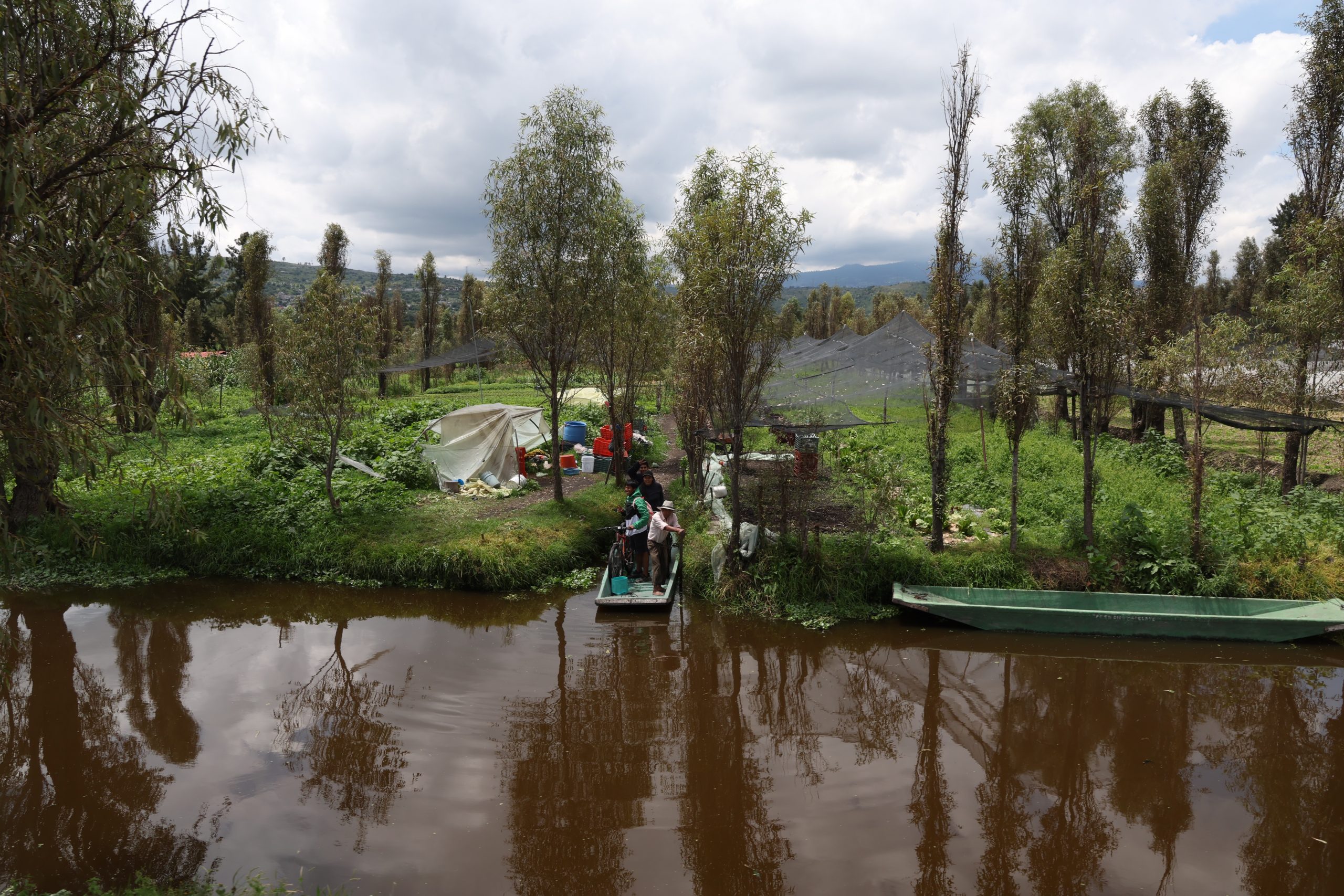 Recorrido de la Jefa de Gobierno, Clara Brugada, por diferentes puntos de San Gregorio Atlapulco, alcaldía Xochimilco. Fotografía: La Isabel.