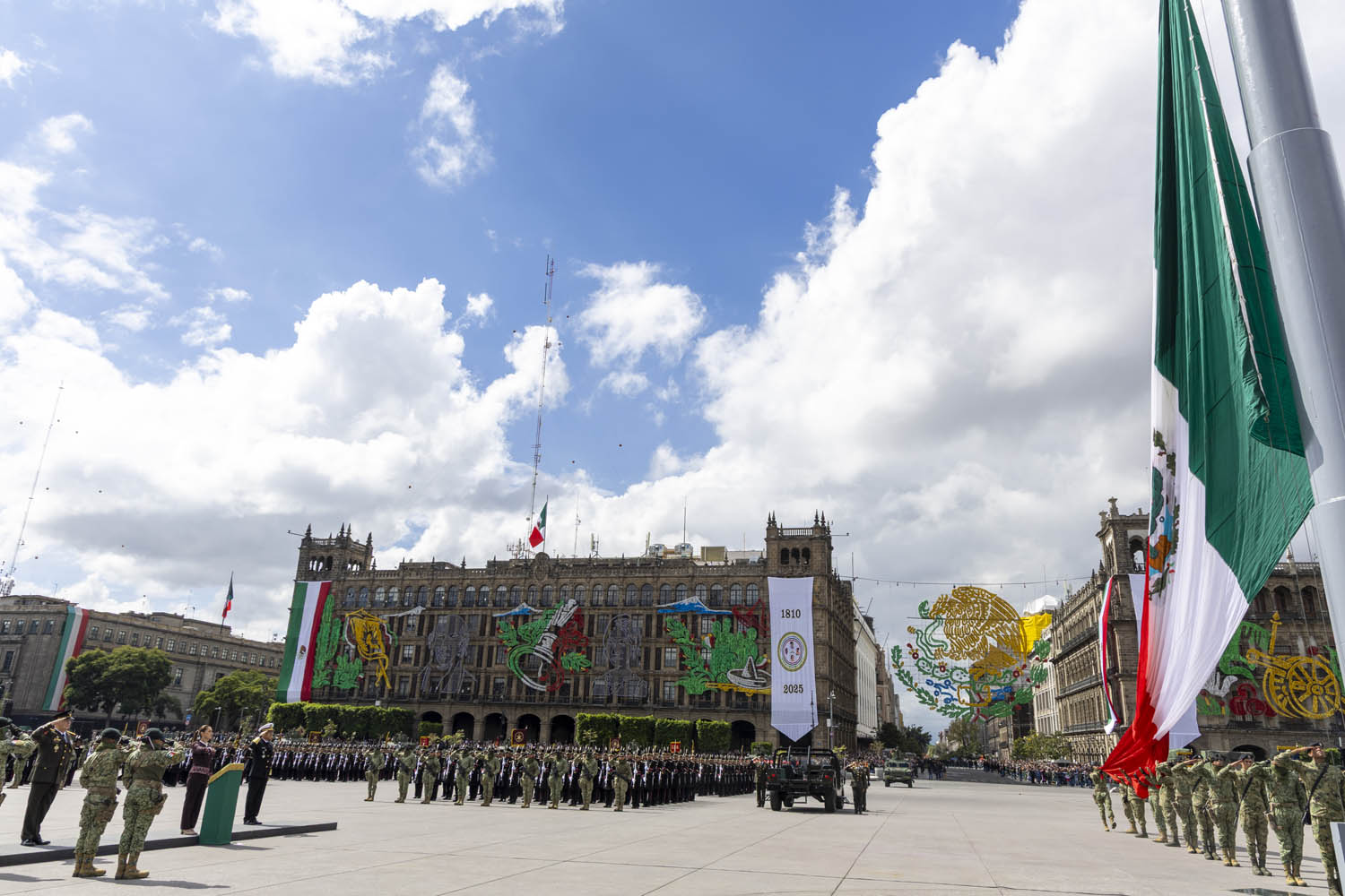 Cuauhtémoc, Ciudad de México. 16 de septiembre 2025. La presidenta constitucional de los Estados Unidos Mexicanos, la Doctora Claudia Sheinbaum Pardo  preside el Desfile Cívico Militar. Foto: /Presidencia