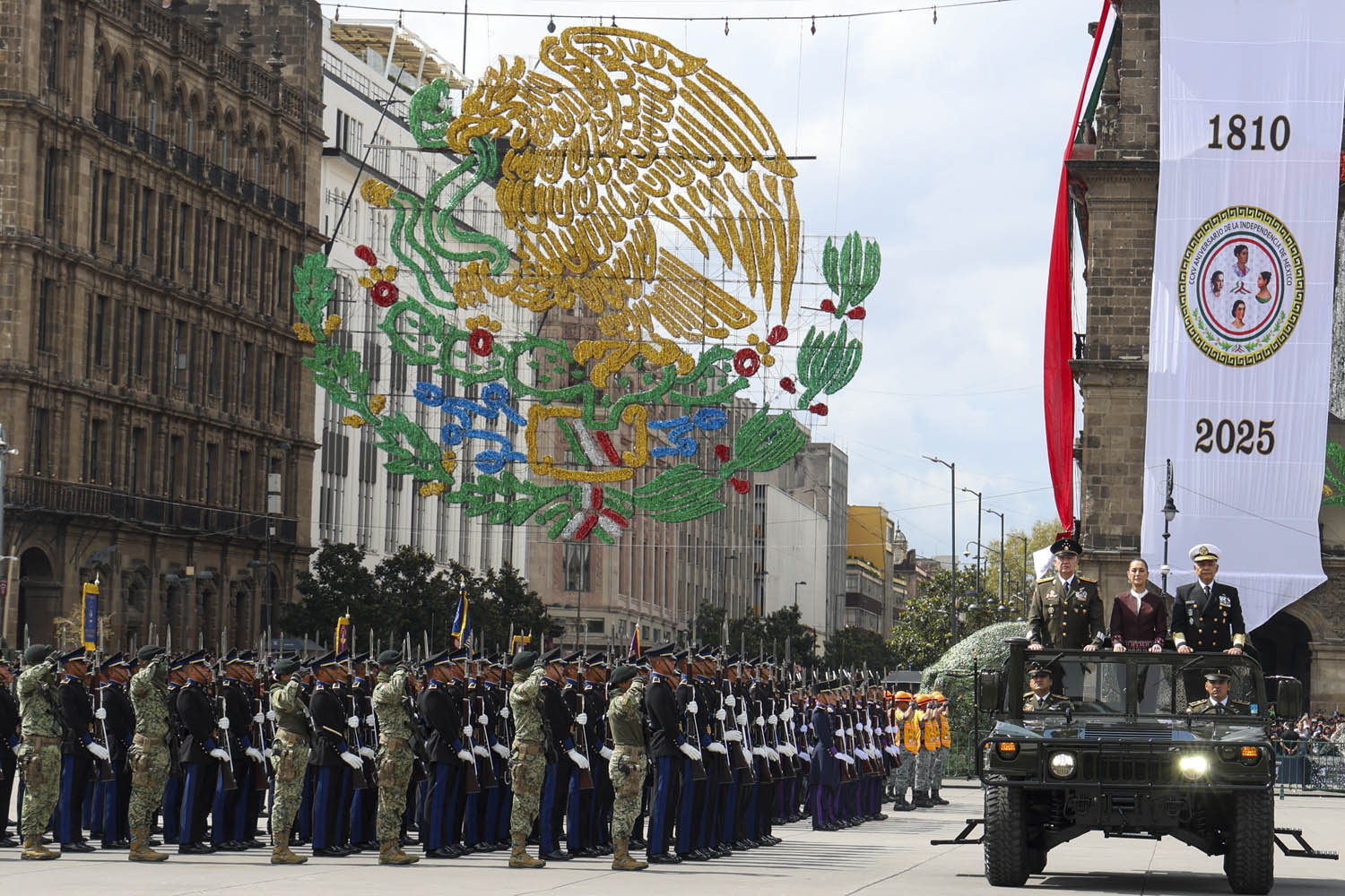 Cuauhtémoc, Ciudad de México. 16 de septiembre 2025. La presidenta constitucional de los Estados Unidos Mexicanos, la Doctora Claudia Sheinbaum Pardo  preside el Desfile Cívico Militar. Foto: /Presidencia