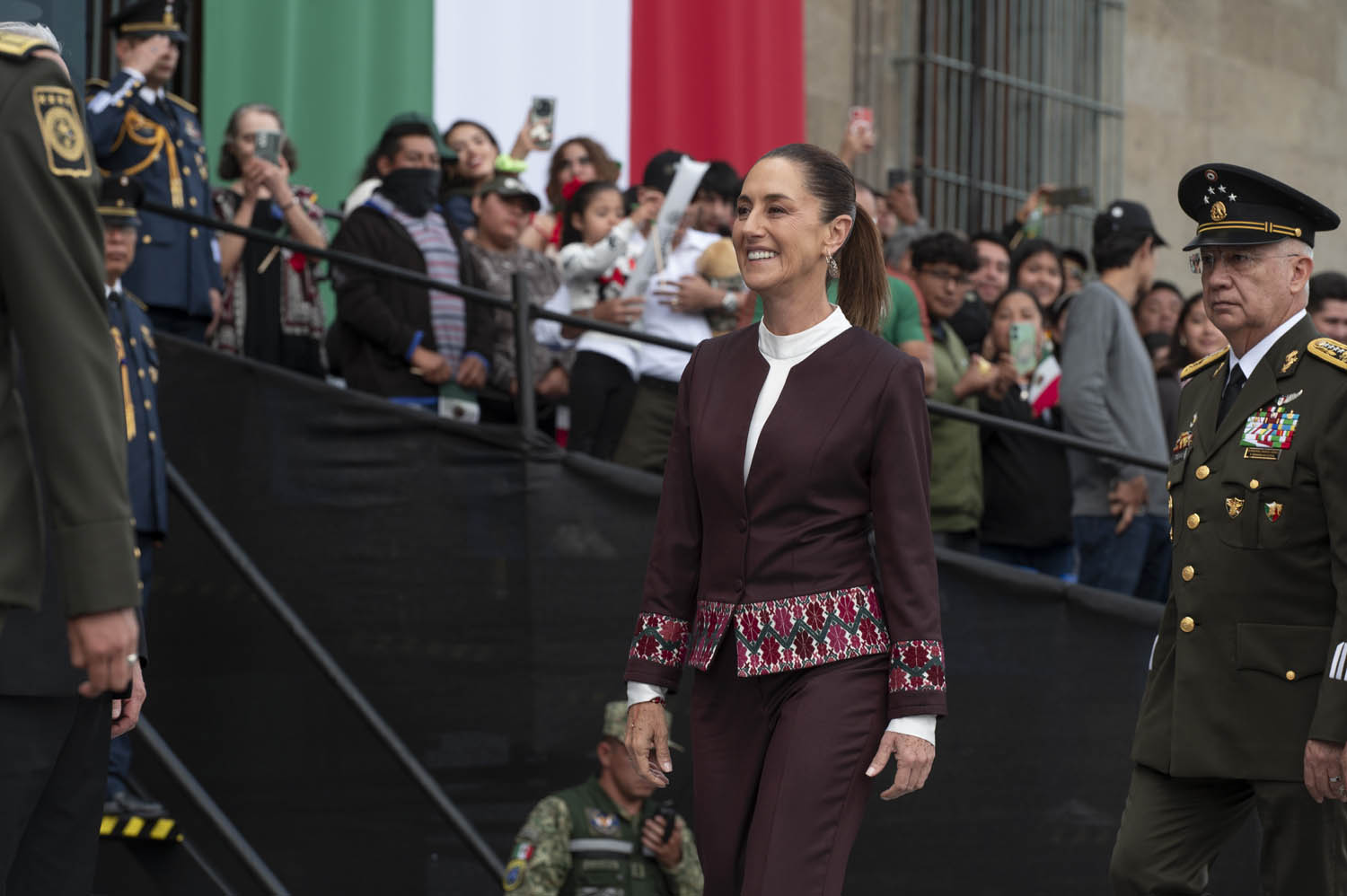 Cuauhtémoc, Ciudad de México. 16 de septiembre 2025. La presidenta constitucional de los Estados Unidos Mexicanos, la Doctora Claudia Sheinbaum Pardo  preside el Desfile Cívico Militar. Foto: /Presidencia