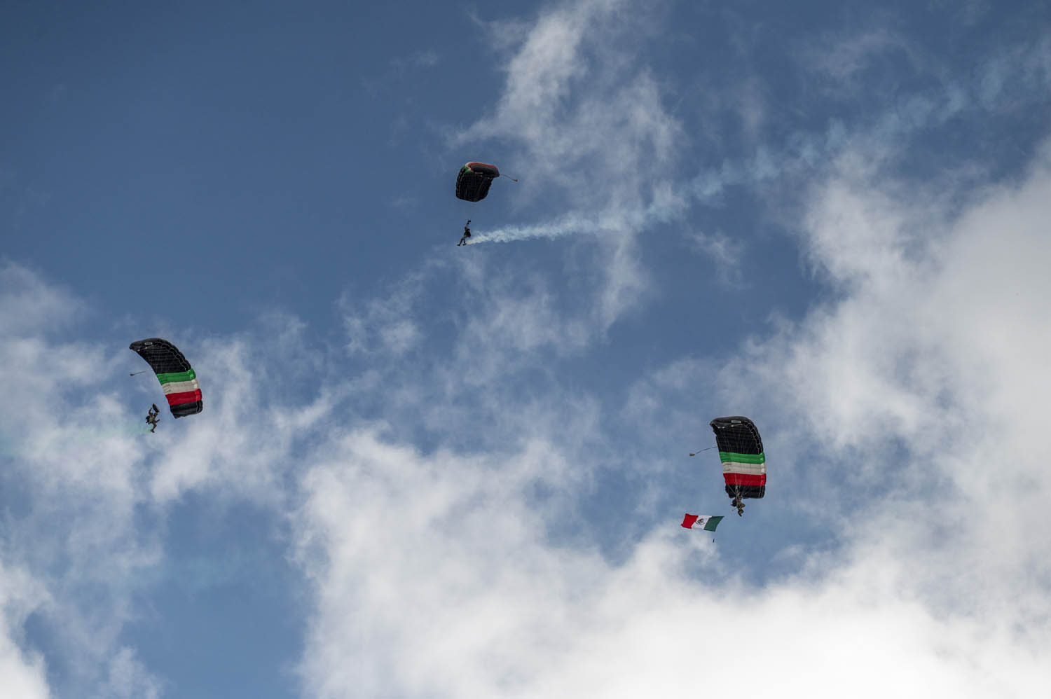 Cuauhtémoc, Ciudad de México. 16 de septiembre 2025. La presidenta constitucional de los Estados Unidos Mexicanos, la Doctora Claudia Sheinbaum Pardo  preside el Desfile Cívico Militar. Foto: /Presidencia