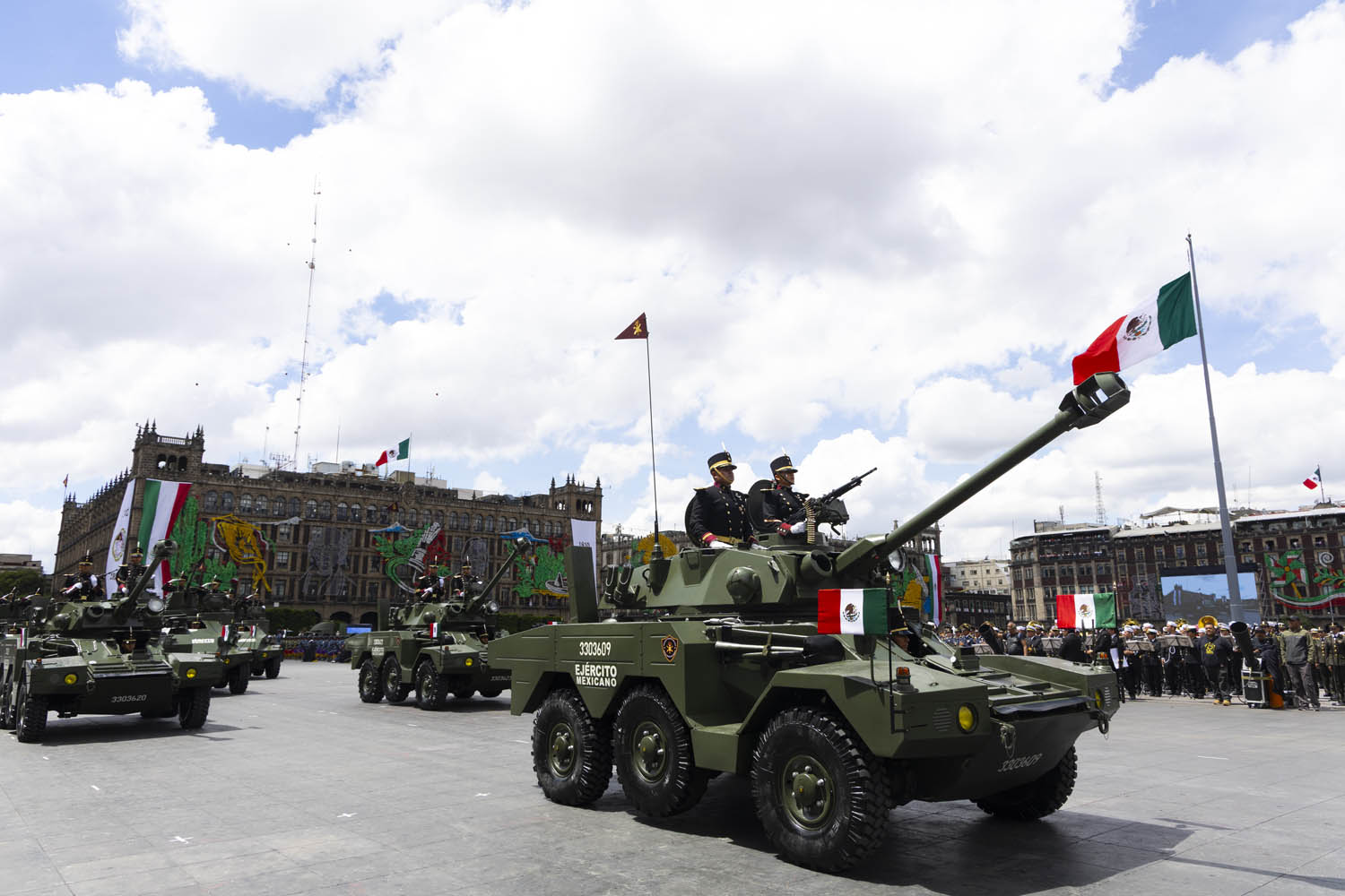 Cuauhtémoc, Ciudad de México. 16 de septiembre 2025. La presidenta constitucional de los Estados Unidos Mexicanos, la Doctora Claudia Sheinbaum Pardo  preside el Desfile Cívico Militar. Foto: /Presidencia