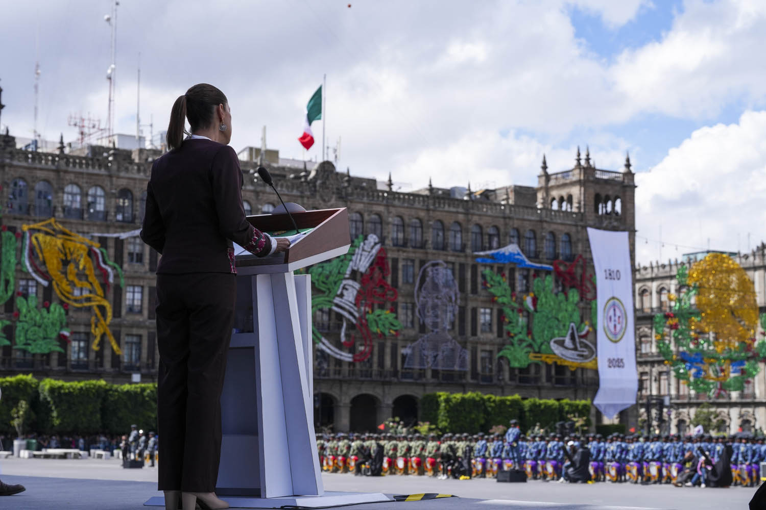 Cuauhtémoc, Ciudad de México. 16 de septiembre 2025. La presidenta constitucional de los Estados Unidos Mexicanos, la Doctora Claudia Sheinbaum Pardo  preside el Desfile Cívico Militar. Foto: /Presidencia