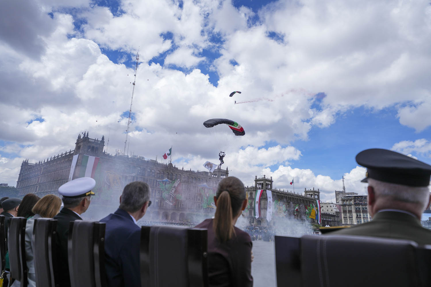 Cuauhtémoc, Ciudad de México. 16 de septiembre 2025. La presidenta constitucional de los Estados Unidos Mexicanos, la Doctora Claudia Sheinbaum Pardo  preside el Desfile Cívico Militar. Foto: /Presidencia