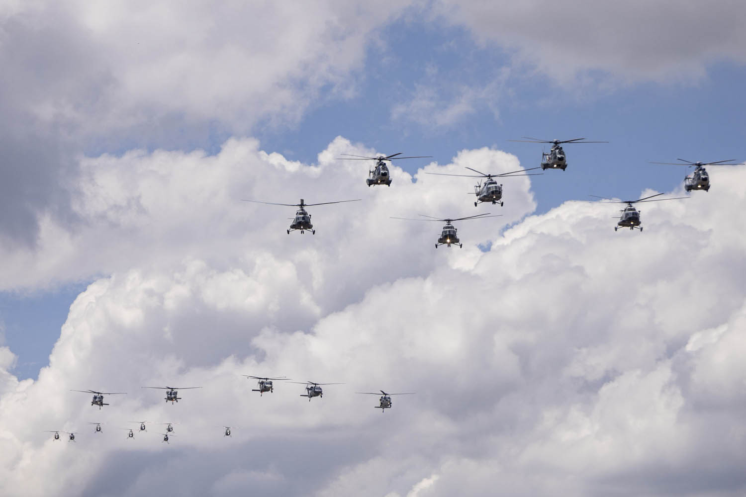 Cuauhtémoc, Ciudad de México. 16 de septiembre 2025. La presidenta constitucional de los Estados Unidos Mexicanos, la Doctora Claudia Sheinbaum Pardo  preside el Desfile Cívico Militar. Foto: /Presidencia