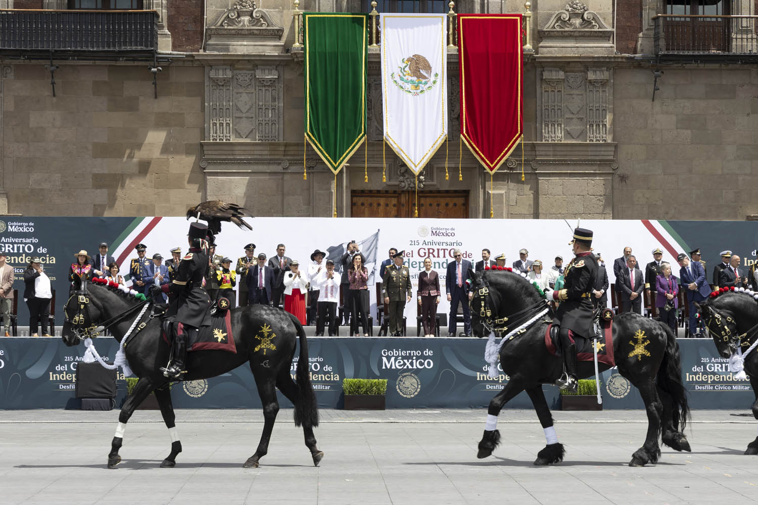 Cuauhtémoc, Ciudad de México. 16 de septiembre 2025. La presidenta constitucional de los Estados Unidos Mexicanos, la Doctora Claudia Sheinbaum Pardo  preside el Desfile Cívico Militar. Foto: /Presidencia