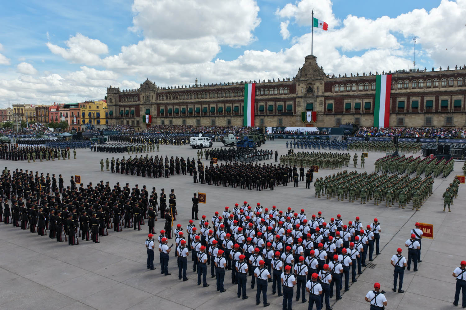 Cuauhtémoc, Ciudad de México. 16 de septiembre 2025. La presidenta constitucional de los Estados Unidos Mexicanos, la Doctora Claudia Sheinbaum Pardo  preside el Desfile Cívico Militar. Foto: /Presidencia