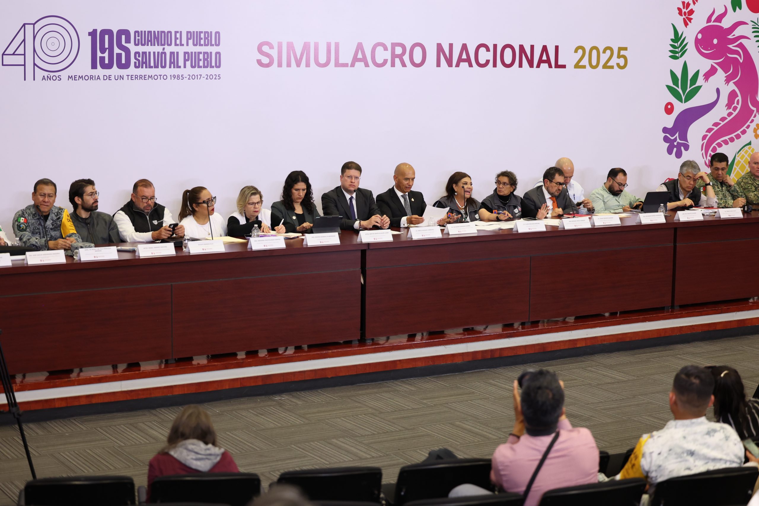 La Jefa de Gobierno de la Ciudad de México, Clara Brugada Molina, encabezó la presentación del informe del Segundo Simulacro Nacional 2025. Fotografía: La Isabel.