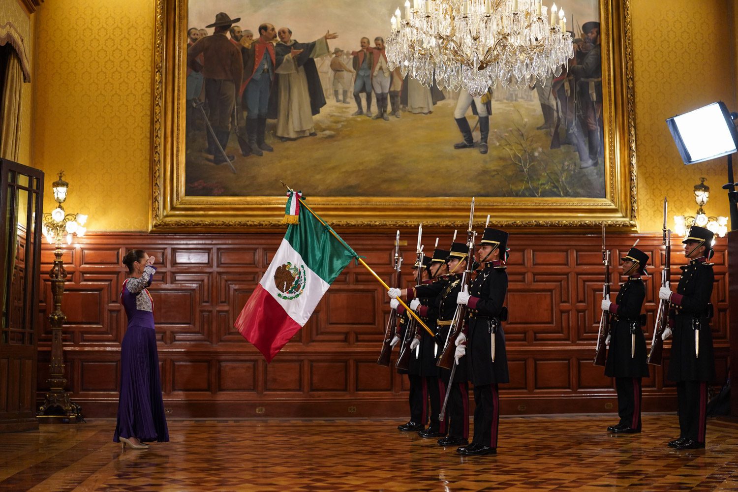 215_Aniversario_del_Grito_de_Independencia_10