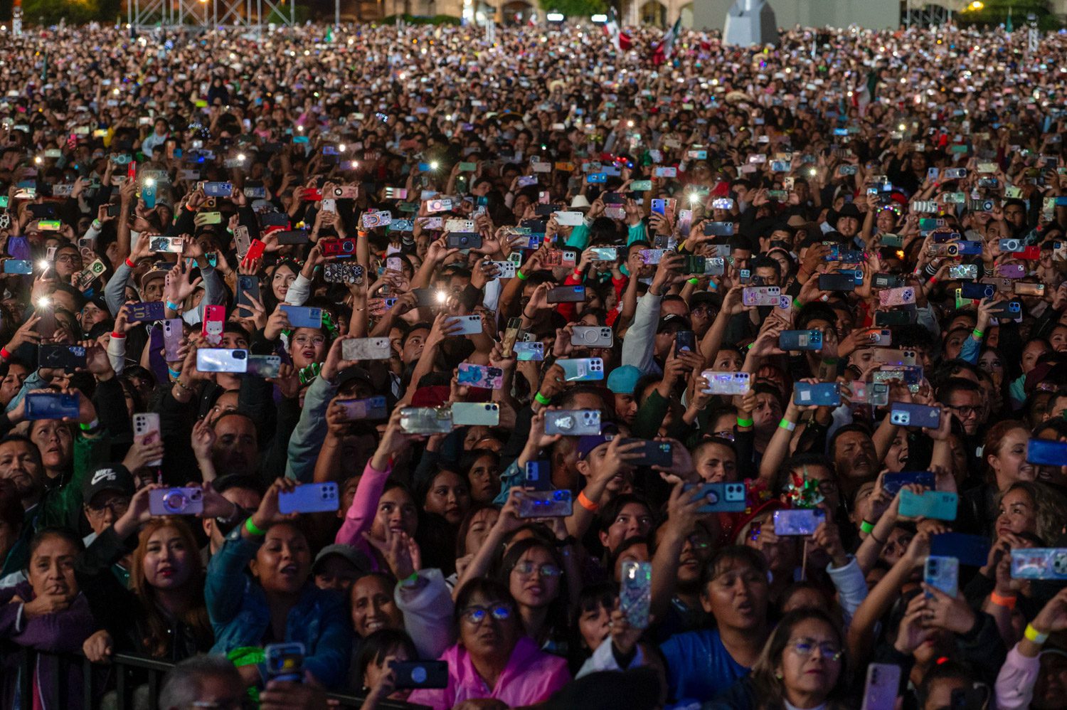 215_Aniversario_del_Grito_de_Independencia_31