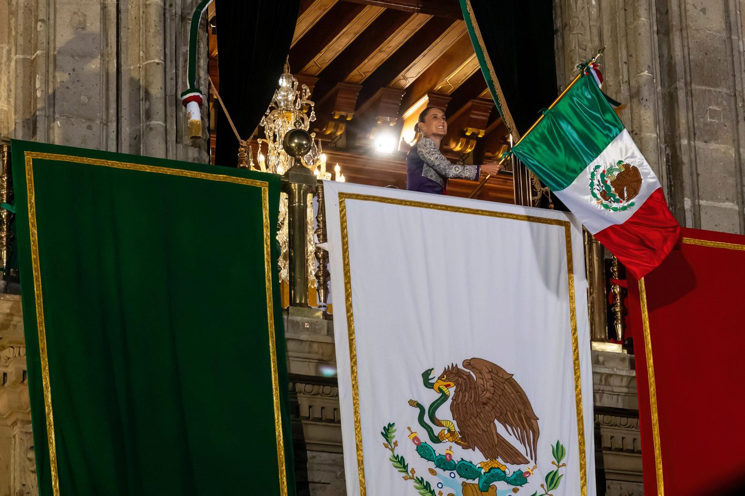 215_Aniversario_del_Grito_de_Independencia_47