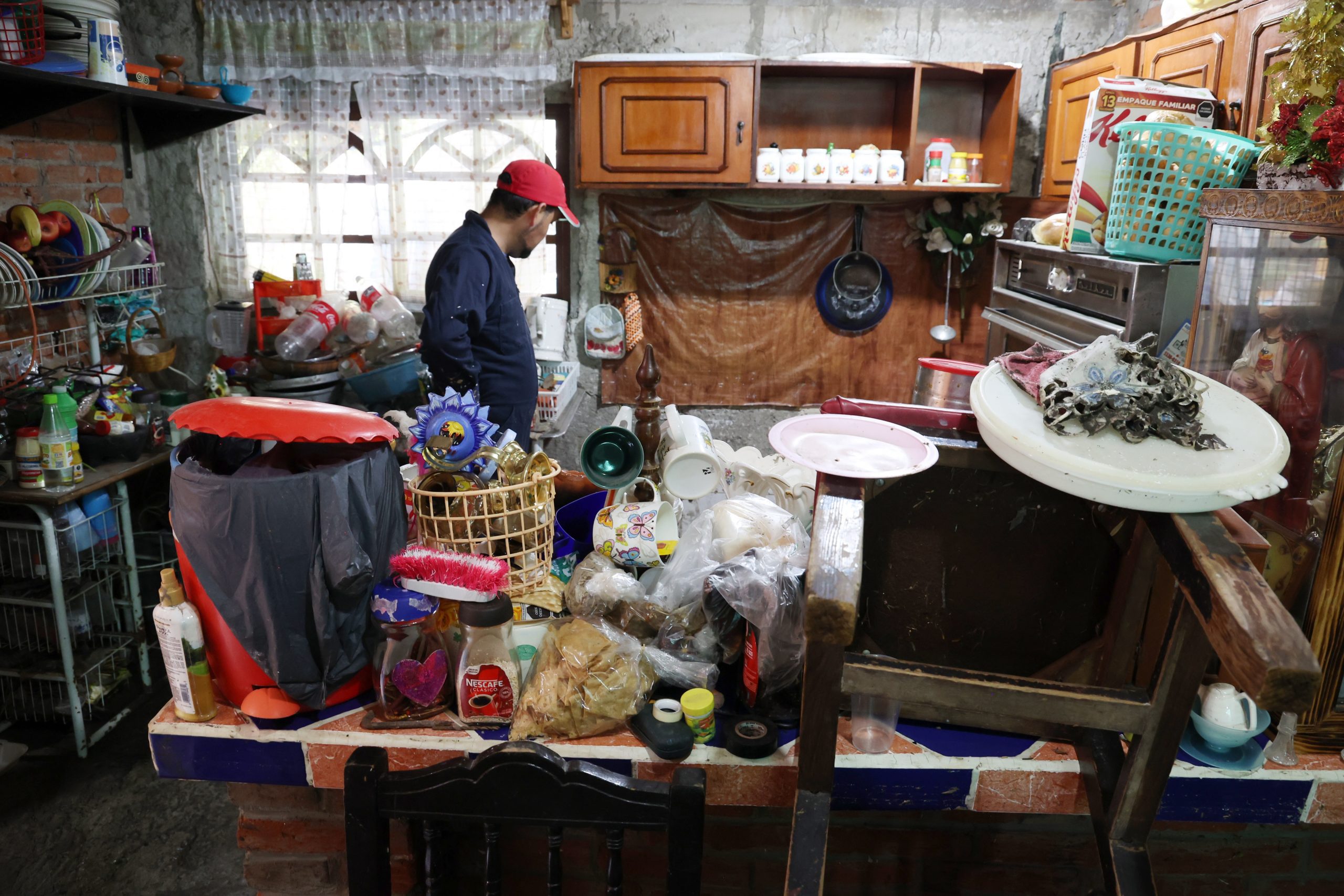 Recorrido por las colonias La Colmena., y Santa María Aztahuacan, zonas afectadas por las inundaciones en Iztapalapa. Fotografía: La Isabel.