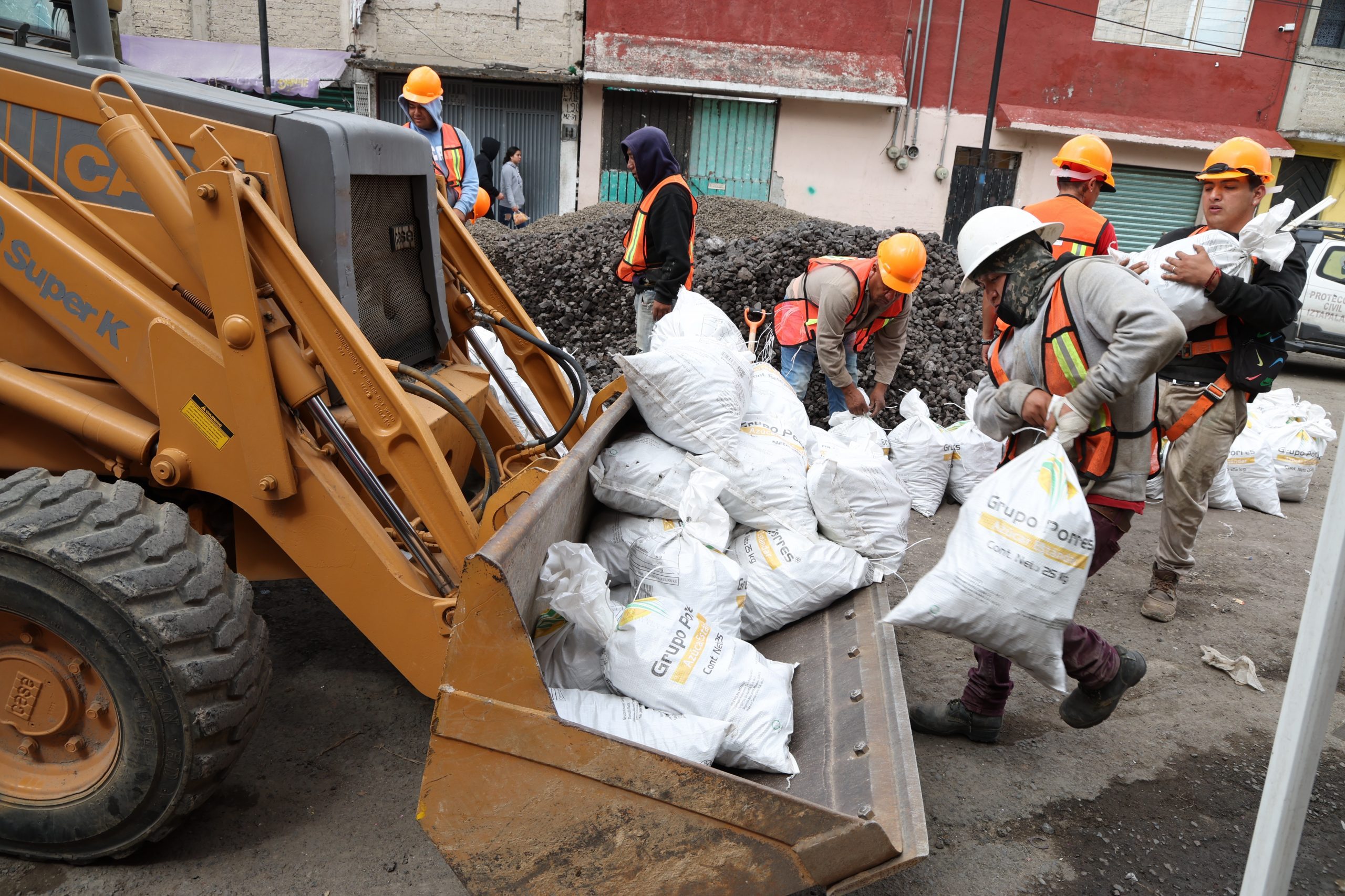 Avances de la obra del Socavón en la Colonia Renovación, Iztapalapa. Fotografía: La Isabel.