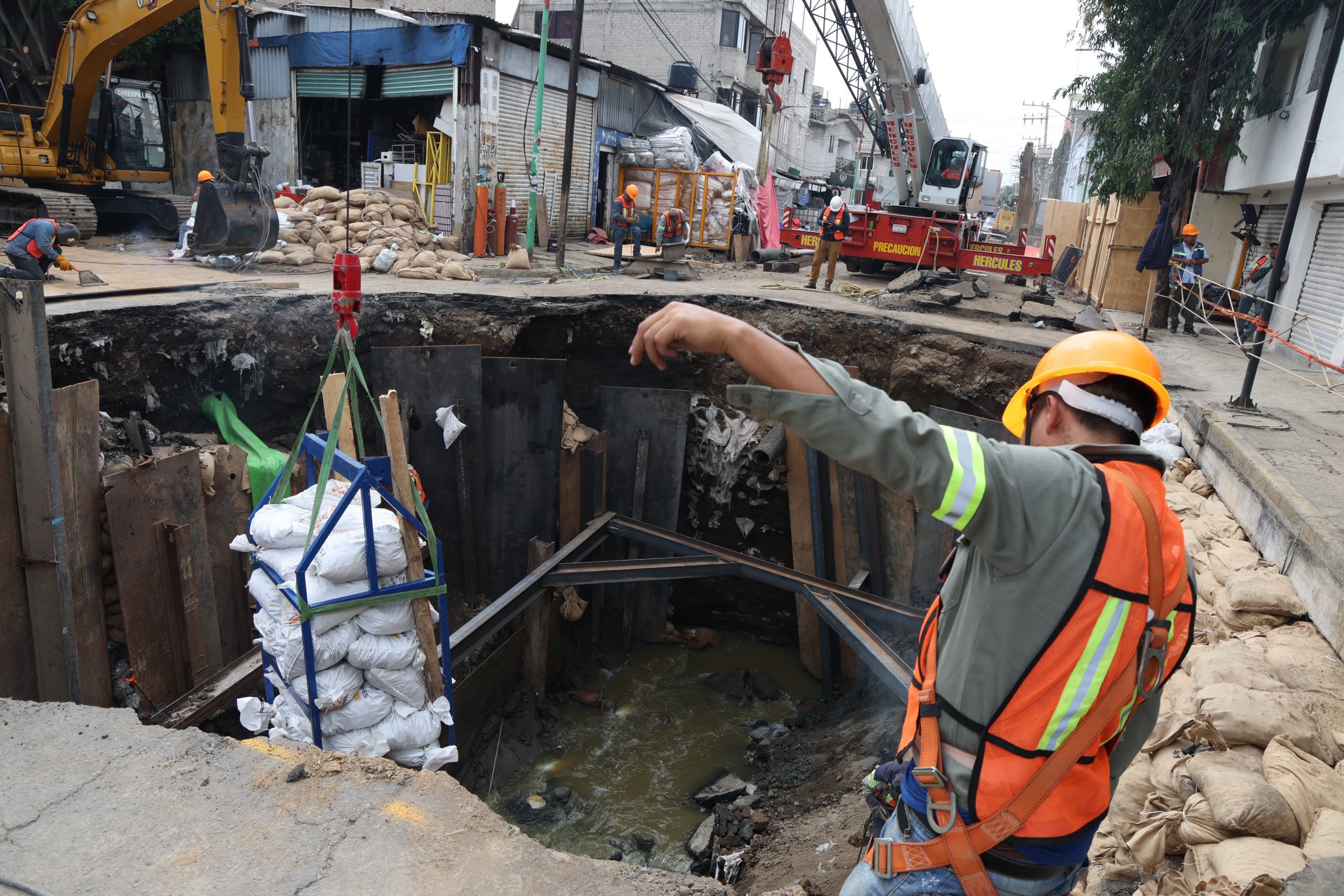 Avances de la obra del Socavón en la Colonia Renovación, Iztapalapa. Fotografía: La Isabel.