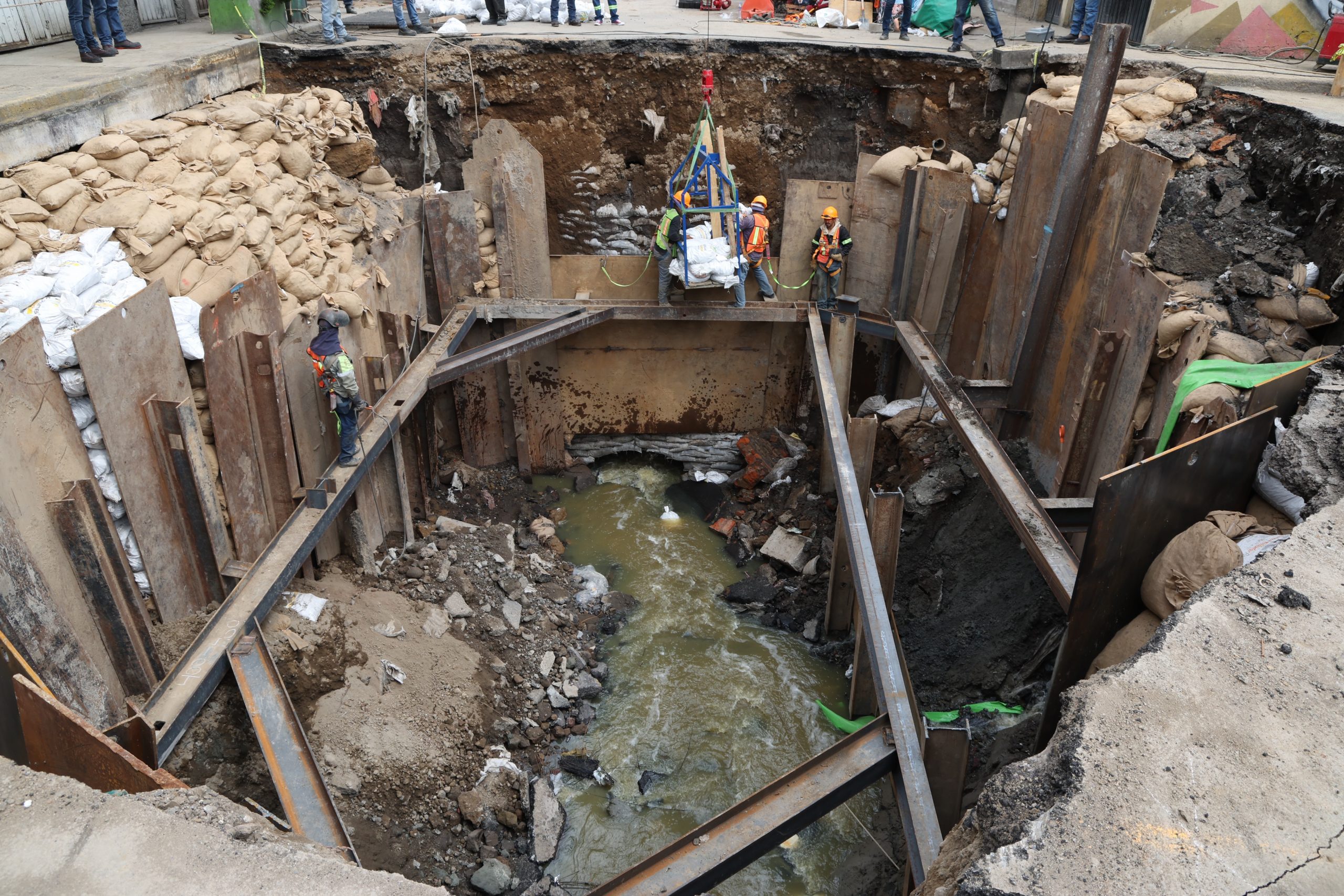 Avances de la obra del Socavón en la Colonia Renovación, Iztapalapa. Fotografía: La Isabel.